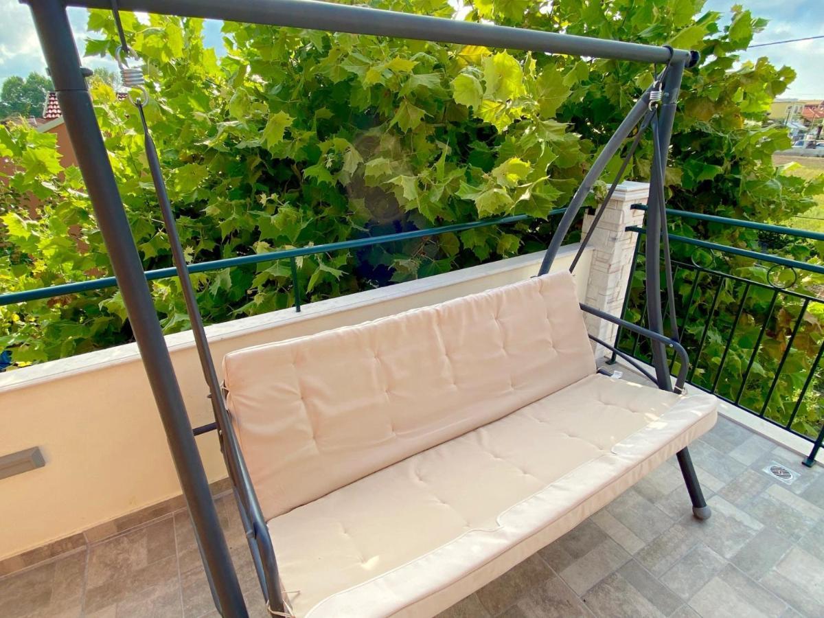 Asteraki Poolside Apartment By Dadovillas Akharavi Extérieur photo